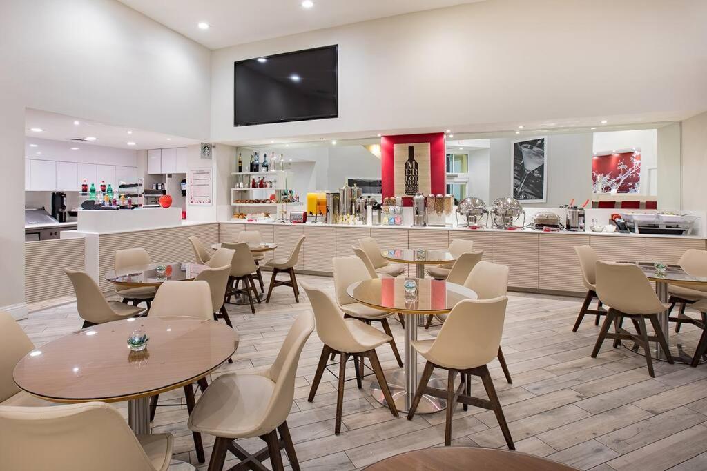 Walking Distance From Universal One Bedroom Resort Орландо Екстериор снимка
