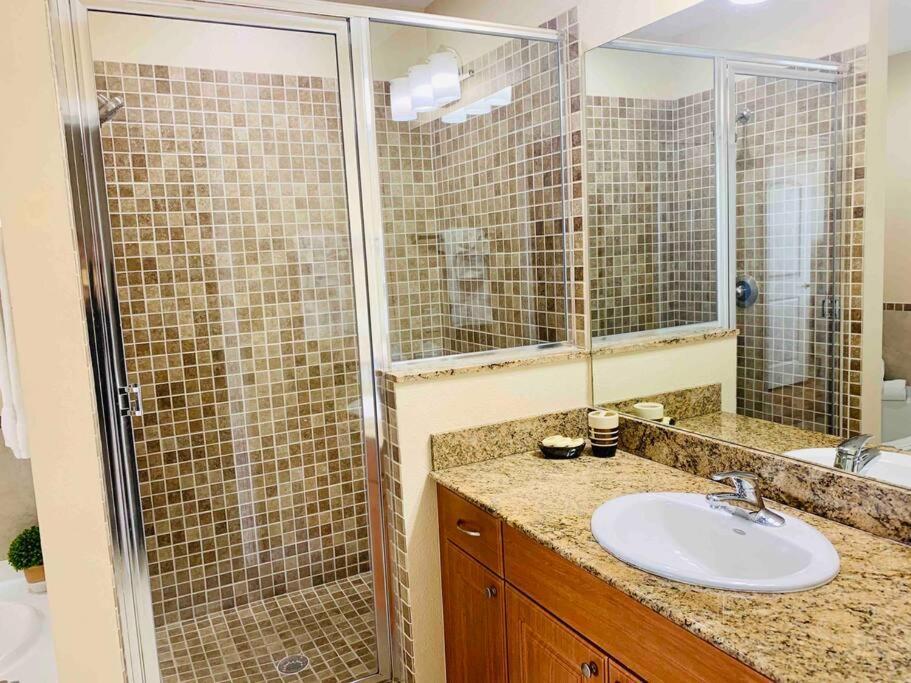 Walking Distance From Universal One Bedroom Resort Орландо Екстериор снимка
